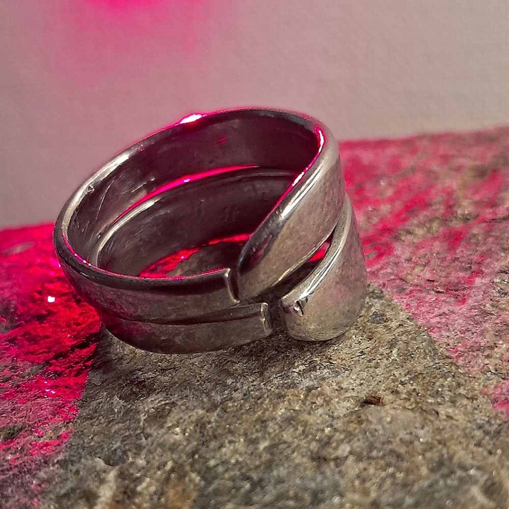 Twin-Cut Spoon Ring